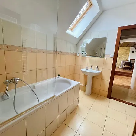 Apartment Fun & Teambuilding